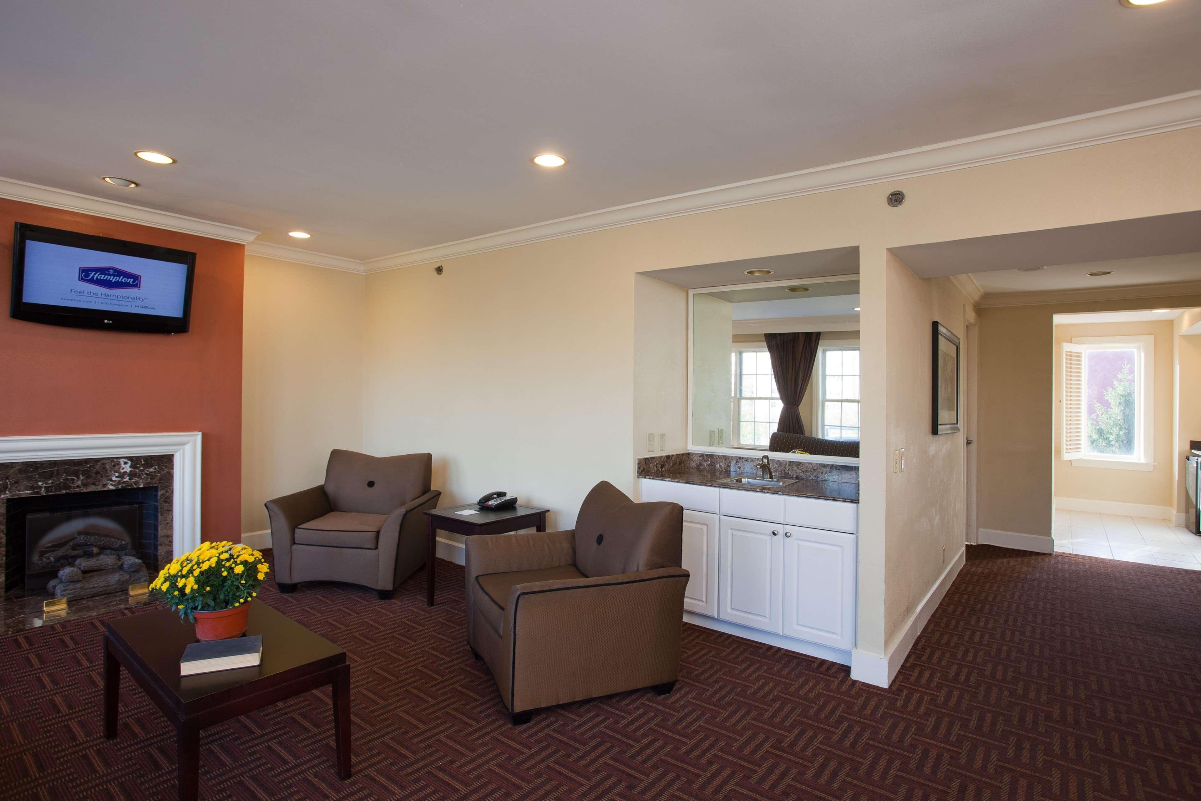 Hampton Inn & Suites Stamford Luaran gambar